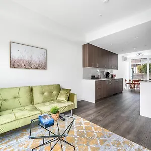 New 3bd Townhouse Near Qe Park Canada