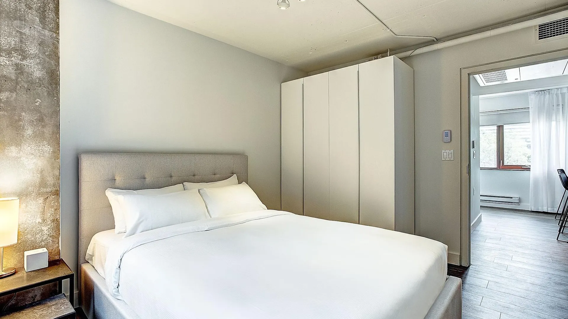 Hotel Zero 1 Montreal 3*,