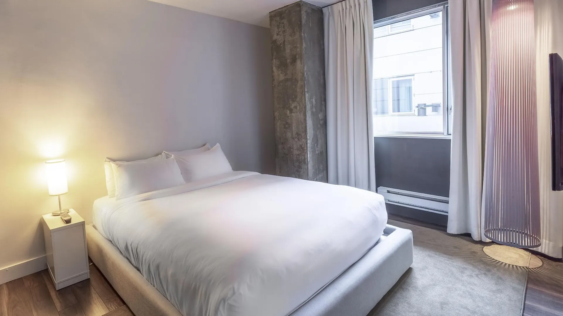 Hotel Zero 1 Montreal 3*,