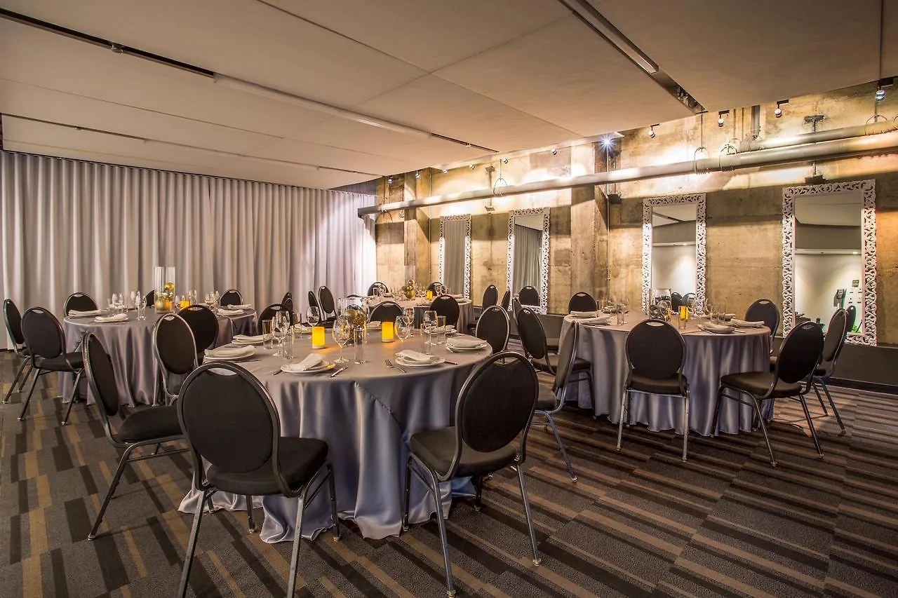 Hotel Zero 1 Montreal 3*,
