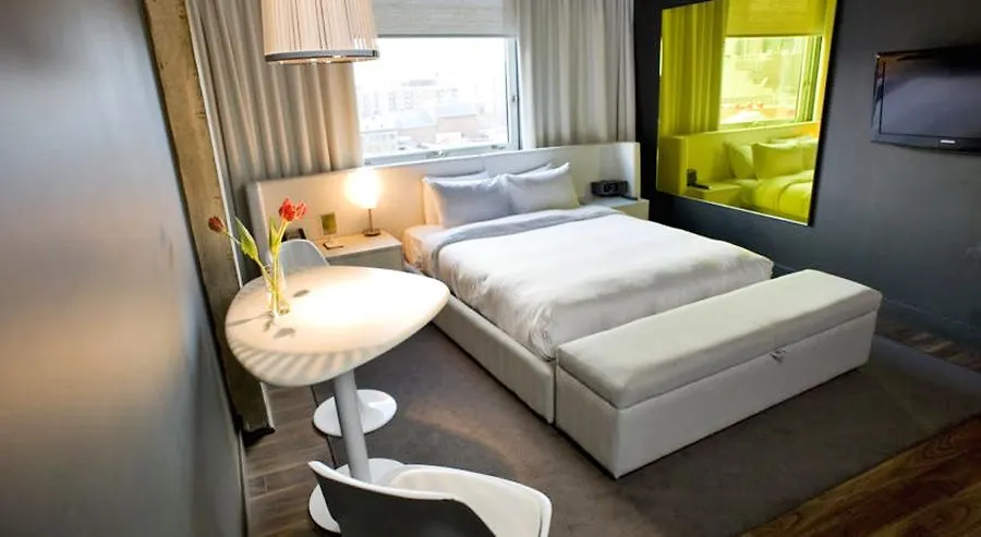 Hotel Zero 1 Montreal 3*,  Canada